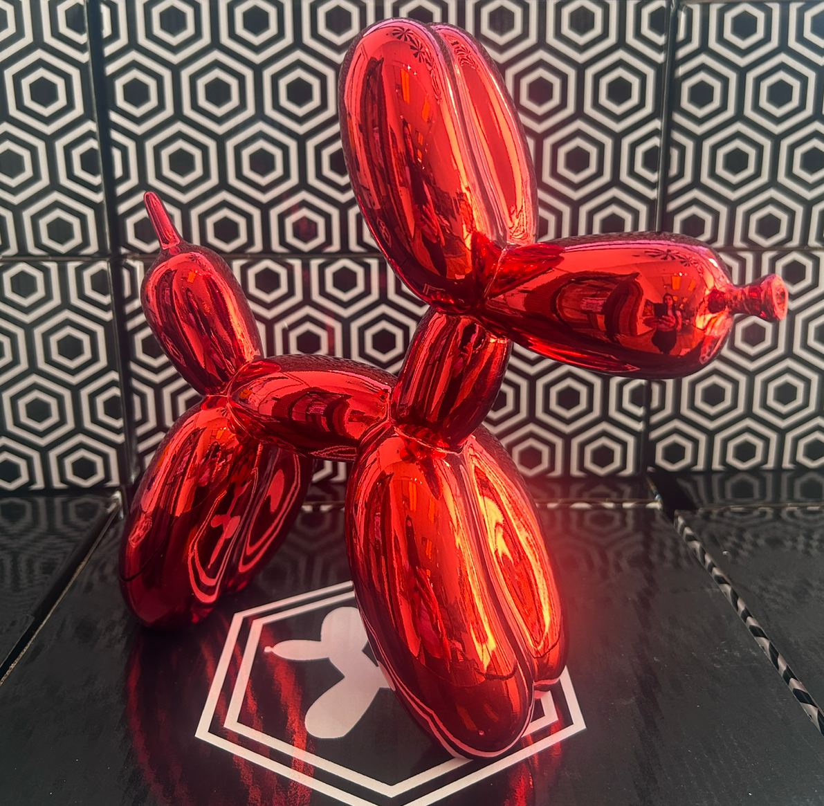 Balloon Dog Statue (Red)